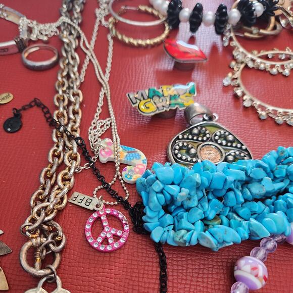 Wearable & Repurpose Jewelry Lot Almost 1 POUND Untested - Picture 2 of 8